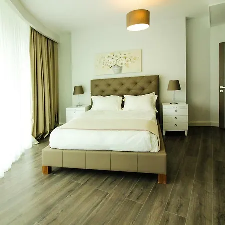 Carrington Gold Tower Hotel 3*