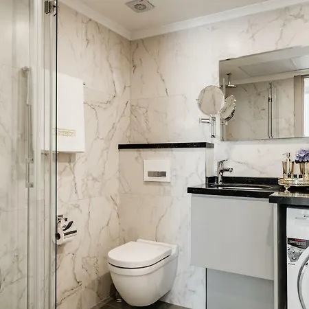 Carrington Gold Tower 3*