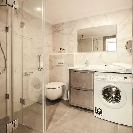 Carrington Gold Tower Kerínia