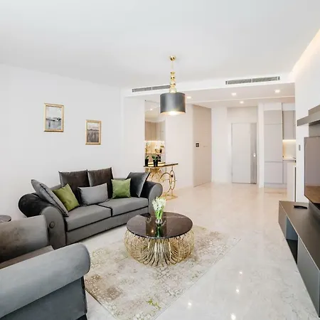 Ξενοδοχείο Carrington Gold Tower 3*