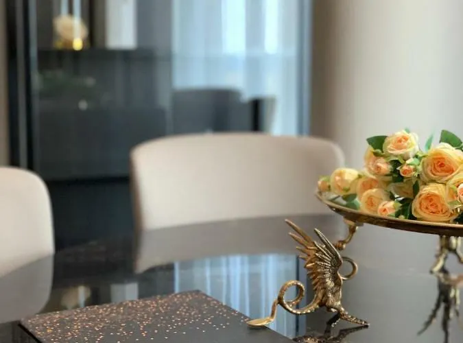 Carrington Gold Tower 3* キレニア